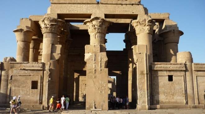 أسوان توجه رسالة لسائحي العالم لزيارة مصر