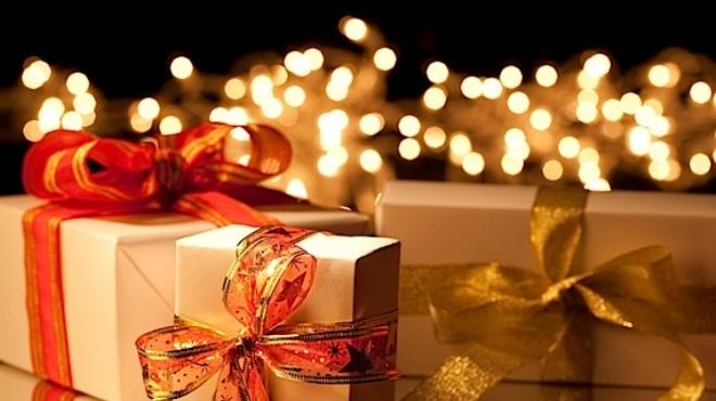 اقتراحات تساعدك على اختيار هدايا الكريسماس لكل أفراد العائلة