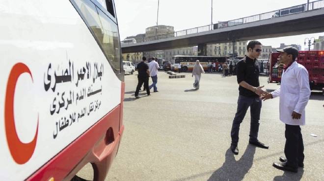 «الهلال الأحمر»: التبرع بالدم أصبح «سيئ السمعة».. و90% من المصريين يمتنعون