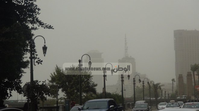  موجة غبار كثيفة تشل الحركة في صنعاء ومدن يمنية 