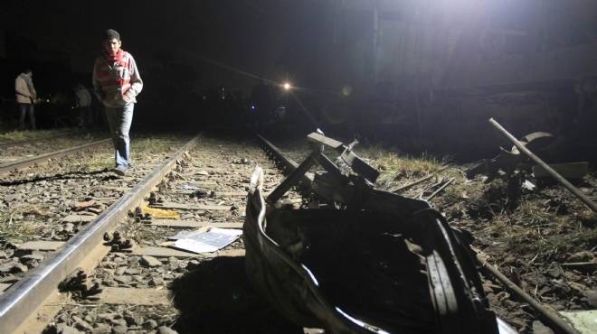 شاهد عيان: المنطقة شهدت 3 حوادث انزلاق قطارات قبل حادث اليوم