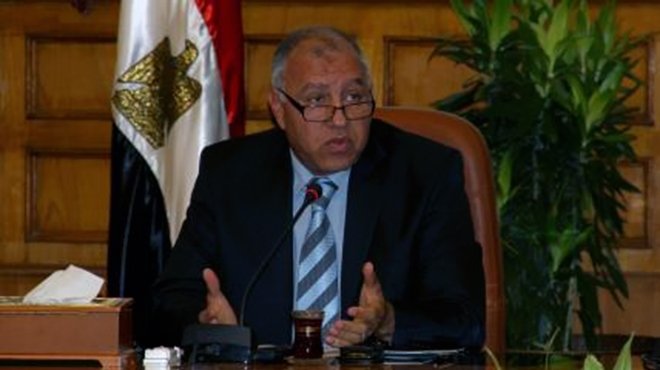  القاهرة تشكل لجنة لحصر المقيمين في عقار باب الشعرية المحترق 