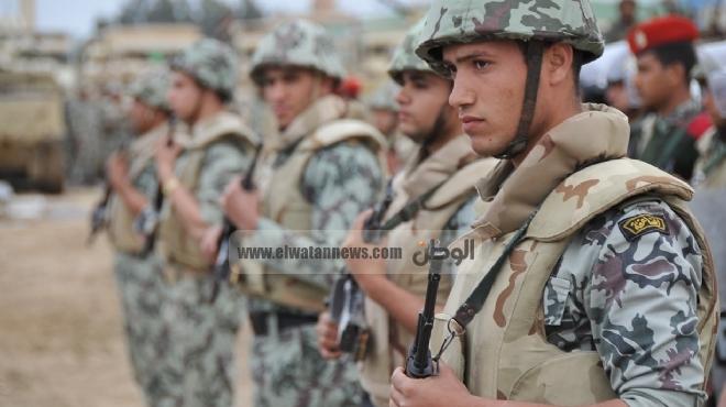  قائد الجيش الثانى يكرم ضباط وجنود الجيش والشرطة بشمال سيناء  