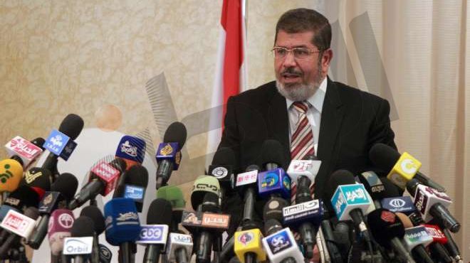 حان موعد صلاة العشاء فقطع «مرسى» مؤتمره فى الإسكندرية و«أذن»