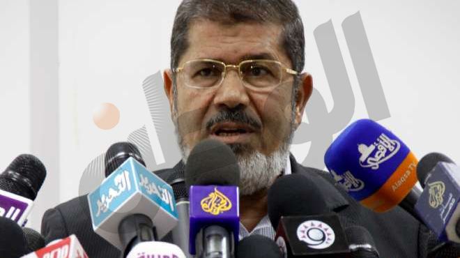 إسلاميو نجع حمادي يجتمعون لدعم مرسي خلال الـ100 يوم الأولى لحكمه