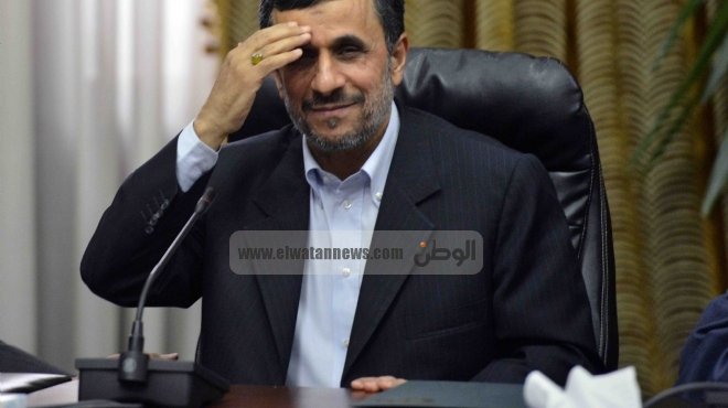 أحمدي نجاد يصل إلى كراكاس لتشييع جنازة 
