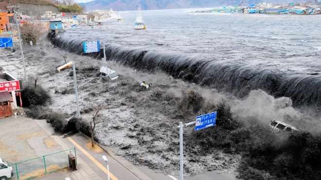  تسونامي بارتفاع 40 سنتيمترا شمال شرق اليابان بعد زلزال تشيلي