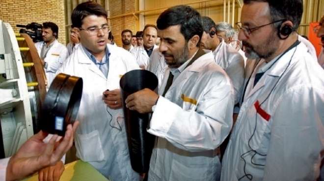 مفاوضو الملف النووي الإيراني يخوضون سباقا ضد الساعة