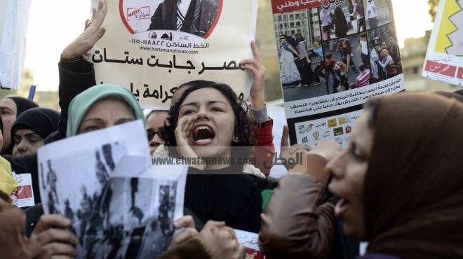 مظاهرة نسائية للمطالبة بالإفراج عن المعتقلات