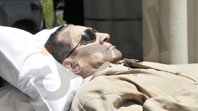 «مبارك» يلجأ للأمم المتحدة والصليب الأحمر لنقله من السجن 