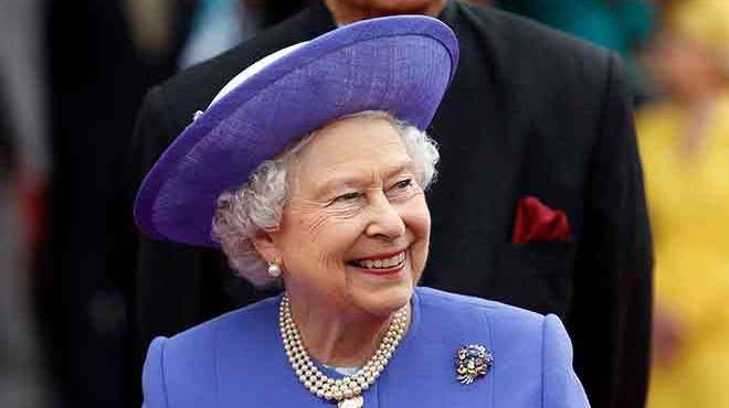  الملكة إليزابيث تفتتح مقر هيئة الإذاعة البريطانية بعد تطويره