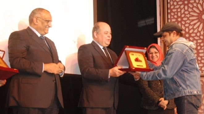  بالصور| وزير الثقافة يكرم هنيدي في افتتاح ملتقى الرسوم المتحركة