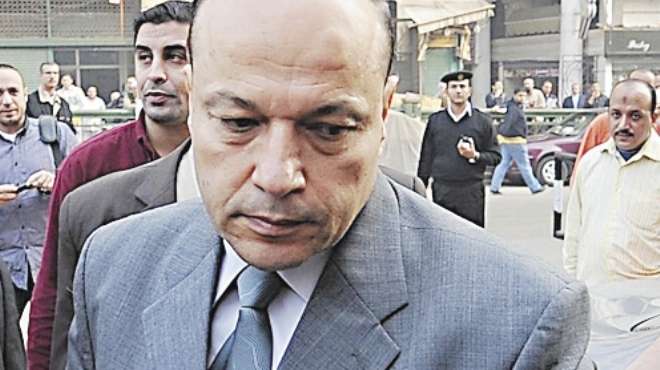 رئيس المكتب الفنى للنائب العام: فترة الحبس الاحتياطى لمبارك لا تنتهى إلا بحكم محكمة