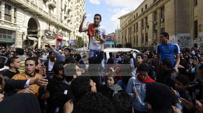  مسيرة من دار القضاء العالي لميدان التحرير بالطبول 
