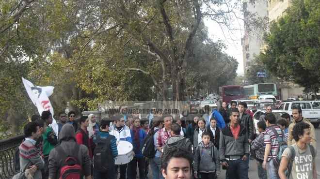  اعتصام لطلاب منيا القمح أمام الإدارة التعليمية للمطالبة بإلغاء الدروس الخصوصية