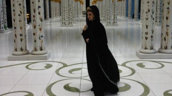  ميريام فارس في مسجد الشيخ زايد بأبو ظبي