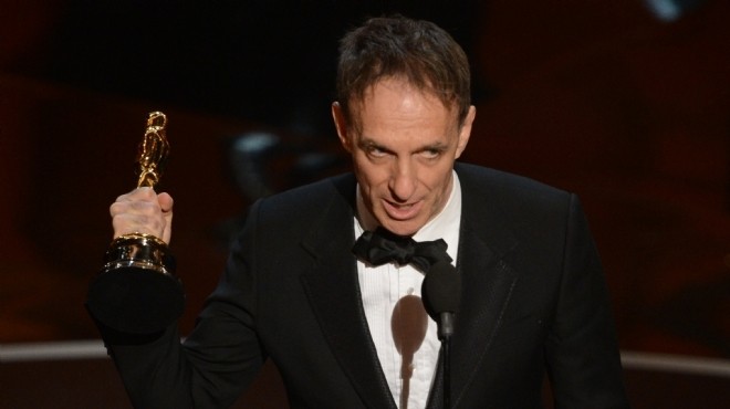 أوسكار 2013: مايكل دانا يفوز بجائزة أفضل موسيقى تصويرية عن فيلم Life of Pi