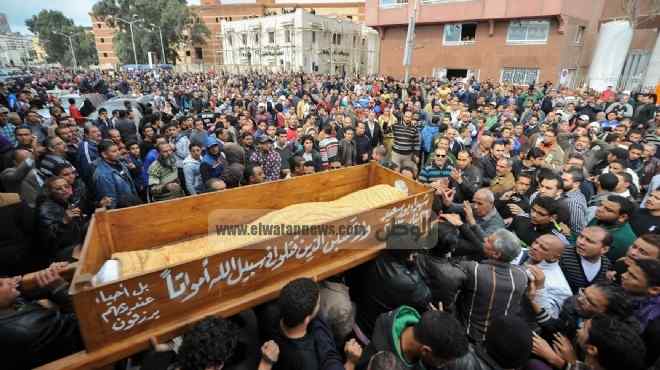  الآلاف يشيعون جثمان آخر ضحايا اشتباكات بورسعيد 