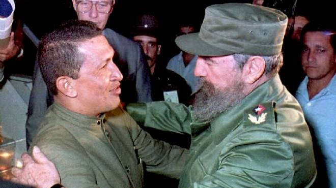 الحكومة الكوبية تعلن الحداد 3 أيام.. وتصف تشافيز بأنه 