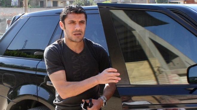 أحمد حسن يصل شرم الشيخ لمساندة منتخب الكرة الشاطئية