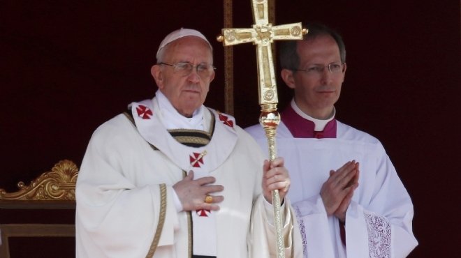  بابا الفاتيكان يدعو أطراف النزاعين السوري والأوكراني إلى إرساء السلام