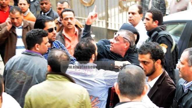  الإنتربول يلقى القبض على أحمد قذاف الدم وسفير ليبيا السابق فى مصر تنفيذاً لقرار النائب العام بناء على طلب قضائى ليبى