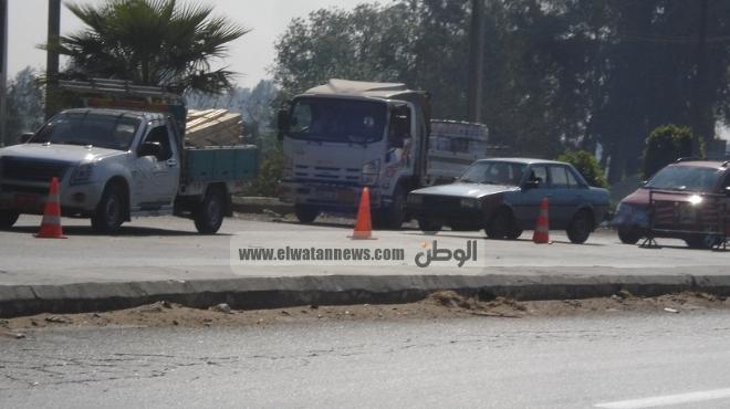 قرى البرلس تقطع الطريق الدولي بعد رفع سائقي الأجرة تعريفة الركوب