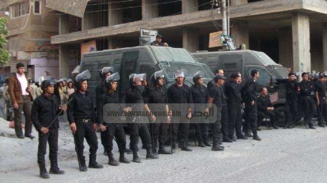  قوات أمنية مكثفة لمنع اقتحام مركز شرطة أبوحماد 