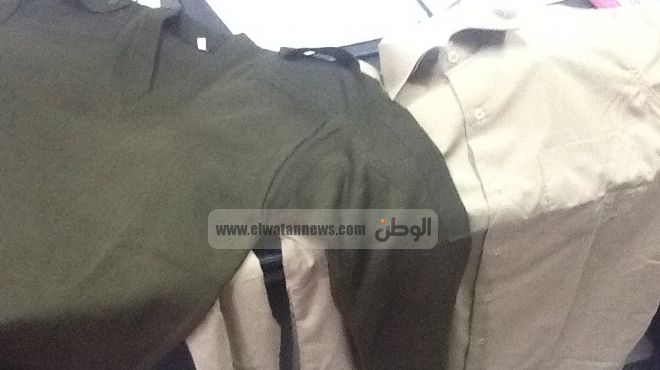 شيشانيان يحاولان تهريب ملابس عسكرية وصور لبنادق قنص بمطار القاهرة