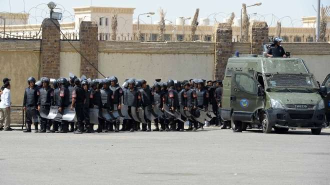 عاجل| الأمن المركزي ينتشر فوق كوبري الجامعة ومصدر أمني: قوات أخرى ستقتحم الاعتصام