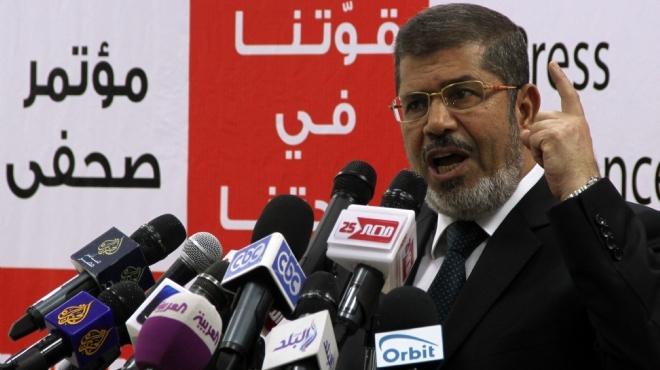  مرسي: أتفهم اختلاف المعارضة.. لكن أربأ بها أن تتحالف مع أعداء الثورة