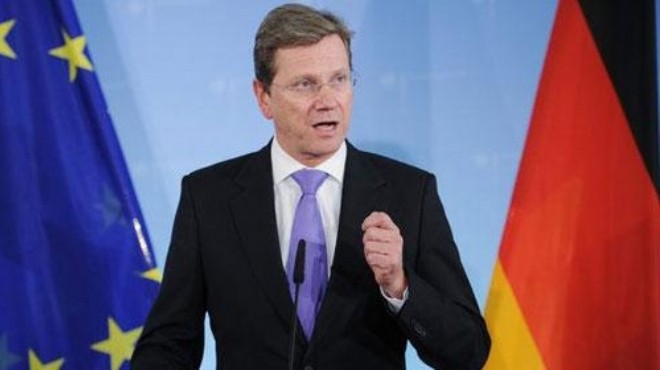 وزير الخارجية الألماني: يجب وقف تسليم الأسلحة إلى سوريا