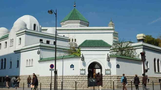 الشؤون الدينية الجزائرية: مهمة الأئمة في فرنسا تصحيح صورة الإسلام