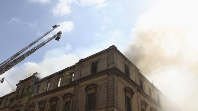 قوات الإطفاء تسيطر على حريق محكمة جنوب القاهرة