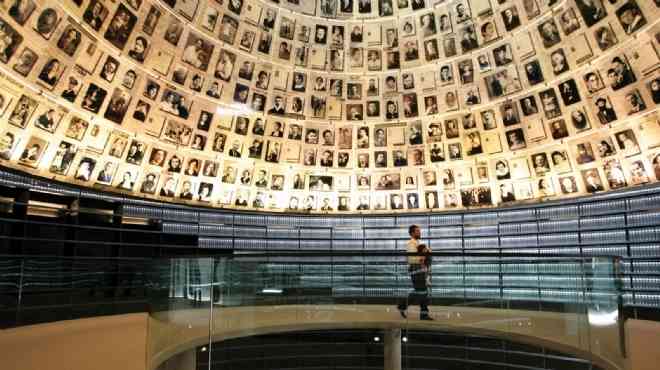 شعارات مؤيدة للنازية ومعادية للصهيونية على جدران متحف ضحايا محرقة اليهود