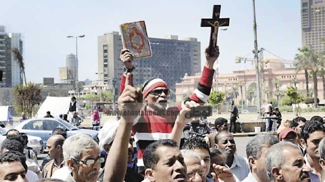 «التحرير» يرفع شعار «إلا الأزهر».. و«نصر» يطالب «الطيب» بإمامة الجمعة