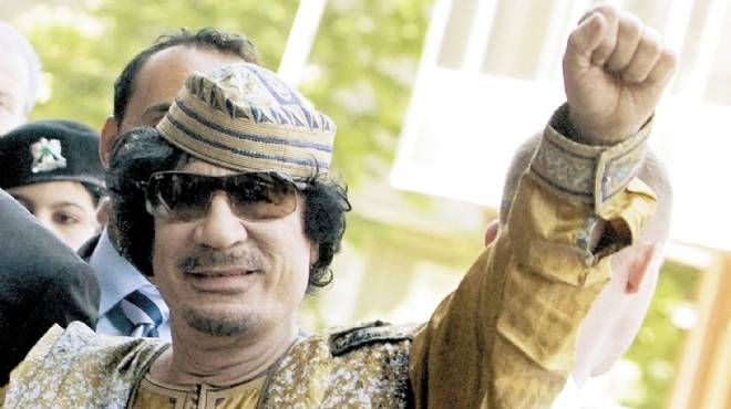 الخميس.. بكري يفتح ملف مقتل معمر القذافي في 