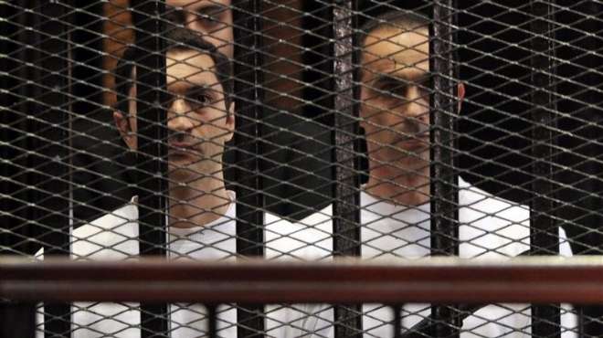 9 يوليو.. أولى جلسات محاكمة نجلي مبارك في قضية التلاعب بالبورصة
