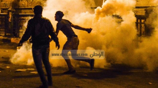  الأمن يطلق الغاز المسيل لتفرقة المتظاهرين في سموحة بالإسكندرية 