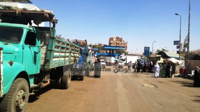 عاجل| إجلاء جميع السيارات المصرية المحتجزة بمنطقة أجدابيا الليبية