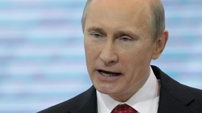 بوتن يصفع المعارضة مجدداً بقانون المنظمات الأهلية