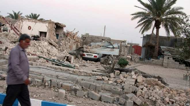  ارتفاع حصيلة ضحايا زلزال جنوب إيران إلى 15 مصابا 