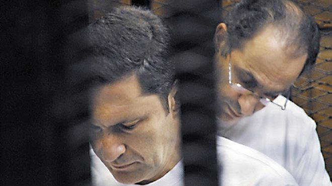  عاجل| تأجيل محاكمة نجلي مبارك في قضية التلاعب بالبورصة إلى 11 مايو 