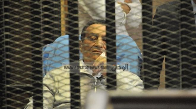  مبارك يمثل مجددا أمام 