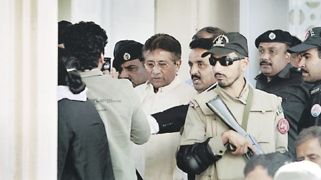 الجمعة.. برويز مشرف يمثل أمام محكمة خاصة بتهمة 