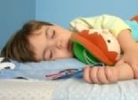 تعرفي على طرق تنظيم نوم الطفل وكيف يميز بين الليل والنهار