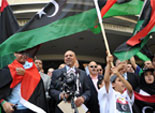 ثوار ليبيون يهاجمون مقر الحكومة في طرابلس
