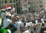 توافد العشرات على ميدان الثقافة للمشاركة في مظاهرات سوهاج