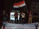  أهالي الشرقية يحملون ضباط الشرطة على الأعناق احتفالا بإسقاط النظام