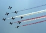 مقاتلات حربية ترسم أعلام مصر في سماء التحرير